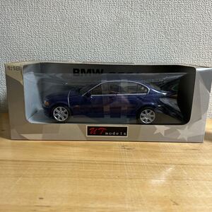 UT models 1/18 BMW 328i ミニカー