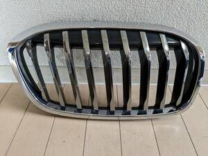 BMW F45 F46 2シリーズ 純正 フロント グリル 右 中古品 7467457