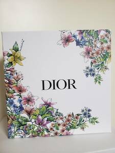 新品★DIOR ディオール　華やかな花柄 ギフトBOX♪小物入れ★限定