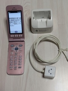 ●中古● docomo らくらくホン F-01M ピンク SIMロック解除済