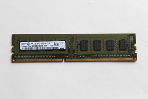 SAMSUNG 2GB 1Rx8 PC3-10600 DDR3