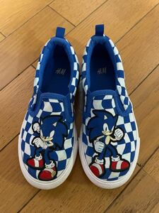 人気！H&M x SONIC(ソニック)チェッカー柄 x ソニックプリント スリッポン