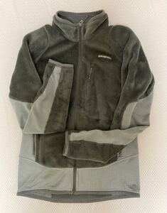 美品 patagonia R2フリースジャケット サイズ：S　カラー：グレー