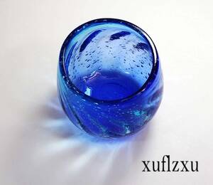 鮮やかな色　水色　淡いデザイン　グラス　ブルー　爽やか　透明感　青　綺麗