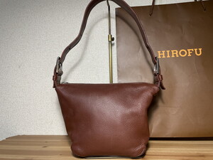 ●３０００円即決です●　　HIROFU　ヒロフ　ワンショルダー　レザーバッグ