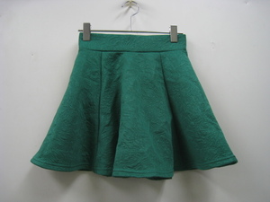 新品 定価1,490円 H&M エイチ&エム ミニスカート グリーン 緑 XSサイズ