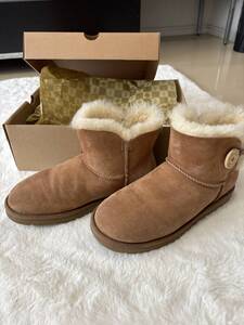 UGG ムートンブーツ　USA8 JAPAN25