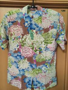 未使用品 SUN SURF レギュラーハワイアン COVERED WITH CHRYSANTHEMUM SS38043 size L サンサーフ