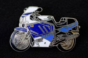 ◎ MOTO GP ピンバッジ SUZUKI スズキGSX-R750 GSX-R1100 rcitys w42mm