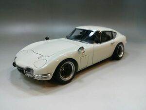 ●オートアート 1/18 トヨタ 2000GT ホワイト カスタム品 78742