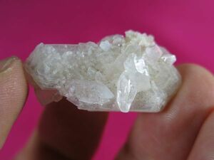 ｃ　魚眼石（アポフィライト） 束沸石（スティルバイト）93 / 水晶 晶洞 貴石 宝石 石英 ペグマタイト 天然結晶 パワーストーン