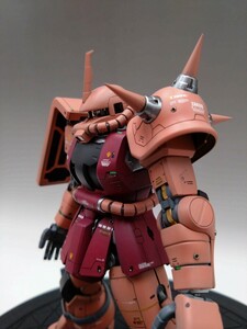 1円〜送料無料 MG 1/100 シャアザク 重装備 徹底改修塗装済完成品 凄腕モデラー製作 ガトリングガン他 ガンダム 格納庫 基地 他にも出品中