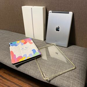 Apple A1823 iPad 第5世代 Wi-Fi Cellular 32GB SIMフリー タブレット スペースグレイ 中古