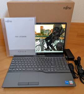 【新品同様】富士通 FMV LIFEBOOK FMVA53F3 AH53/F3 i7 1195G7/メモリ 32GB/SSD 512GB/ブルーレイ/15.6型 光沢/Win11/office付 22年1月製