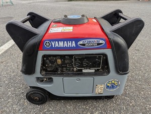 【埼玉県熊谷市 引取限定 発送不可】中古品 塗装あり YAMAHA ヤマハ 2.8kVA 防音型 インバータ発電機 EF2800iSE