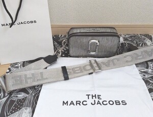 MARC JACOBS マークジェイコブス ショルダーバッグ 斜め掛け鞄 スナップショット　シルバー　