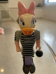 激レア　ペッツPEZ daisyduck デイジーダック　デイジードナルドデイジー　ディズニー　囚人デイジー　海外品　マッチョデイジー　