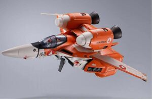 【伝票貼り後無し】 BANDAI SPIRITS DX超合金 超時空要塞 マクロス VT-1 スーパーオストリッチ バンダイ