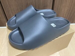 即決送料無料!! 30.5cm YEEZY SLIDE "GRANITE" ID4132 （グラナイト/グラナイト/グラナイト）