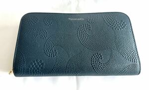 超美品　TIFFANY ＆ CO ティファニー　長財布　ペイズリー　ウェーブポイント　エンボス　ラウンドファスナー ネイビー　レザー　レア