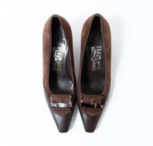 価格14万円程●Salvatore Ferragamo パンプス 24cm相当