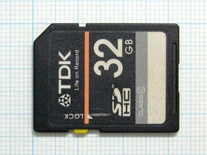 ★TDK ＳＤＨＣ メモリーカード ３２ＧＢ 中古★送料８５円・１８５円