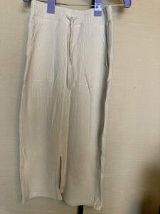 【中古品】GU ジーユー ワッフルタイトスカート ホワイト系 Sサイズ