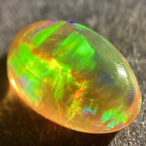 遊色効果抜群!!〔天然ファイヤーオパール0.660ct〕J 7.68×4.98mm ルース 裸石 fire opal 宝石 ジュエリー jewerly 