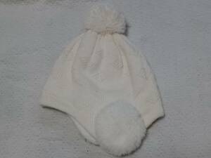 キューピー★ボンボン付白ニット帽 ★サイズ48～50㎝　赤ちゃん帽子ベビー帽子