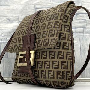 フェンディ FENDI アクセサリーポーチ ハンドバッグ マンマバケット ズッキーノ ズッカ FF 金具 肩掛け ショルダー キャンバス クロス 1円