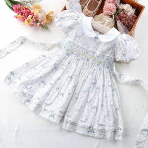 ワンピース 女の子 花柄 子供服 キッズ 新品　スモッキング　ワンピース　清楚　花柄　　　アマイアキッズ　ノースリーブワンピース 好き