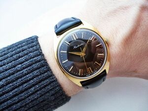 pq17◆◆ラケタ Raketa Cal.2609.HA OH済 手巻き レア 貴重 アンティーク