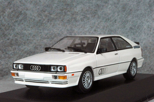 ● 1/43 アウディ 〓 クワトロ / 1981年 ホワイト 〓 Audi MINICHAMPS