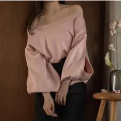 mideal off shoulder logo sweat pink