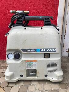 【中古品】【0906】★makita(マキタ) 一般圧エアコンプレッサ 5L AC700　IT6XL3HJAOIA