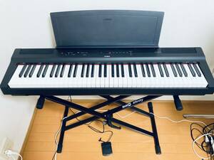 ※2個口発送※ YAMAHA ヤマハ 電子ピアノ P-121B 21年製 付属品あり スタンド/ヘッドホン付き 音出し確認OK 完動品 音楽