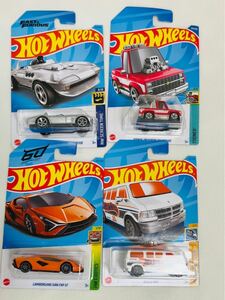 Hot Wheels ベーシック4台セット ホットウィール　ベーシック　ランボルギーニ シアン トゥーン 