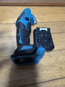 1円スタート★マキタ makita CP100D マルチカッタ 本体のみ 10.8V バッテリーBL1015 DC10.8V 1.5Ah 付き良品