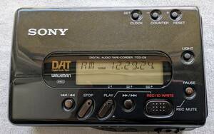 SONY TCD-D8 デジタル・オーディオ・レコーダー DATウォークマン
