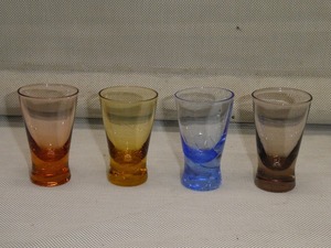 ●昭和レトロ 厚底 カラフル ショットグラス 3客 冷酒グラス 気泡有 リキュールグラス ヴィンテージ ブルー/アンバー/グレーガラス●