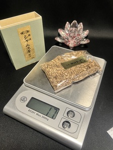 川本仏壇店/玉初堂製「特撰 シャム沈香 刻み 内容量約15ｇ」化粧箱入 焼香用 お香/薫香 法事 法要 茶道具/川本仏