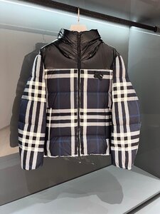 バーバリー BURBERRY メンズダウンジャケット シップアップ ジャンパー アウター カジュアル 防寒 冬用 服 厚手 Mサイズ 1000円～