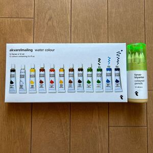 ☆新品、未使用！！akvarelmaling水彩絵の具12色/おまけの色鉛筆12色★