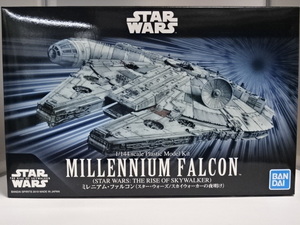 【美品】バンダイ　1/144 ミレニアム・ファルコン (スター・ウォーズ／スカイウォーカーの夜明け)　