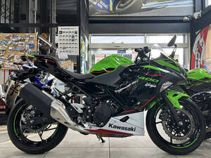 【MFD寝屋川】カワサキ　Ｎｉｎｊａ　４００　ミラー　ヘルメットホルダー