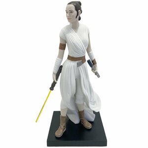 Lladro リヤドロ　陶器人形　STAR WARS　Rey　型番01009414　美品　箱付き　スターウォーズレイ　西洋陶器　置き物　インテリア　オブジェ