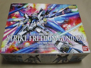 MG 1/100 「ZGMF-X20A ストライクフリーダムガンダム（エクストラフィニッシュバージョン）」 箱傷み (SEED DESTINY)