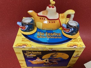 The Beatles Yellow Submarine Solt & Pepper セット