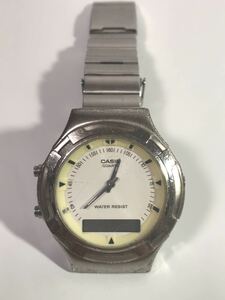CASIOカシオ デジアナ QUARTZ メンズ腕時計 2針 ホワイト文字盤 アンティーク ジャンク品