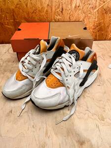 未使用 WMNS AIR HUARACHE LE 24.5cm エア ハラチ ナイキ　シューズ スニーカー 　オレンジ　　　SA0104